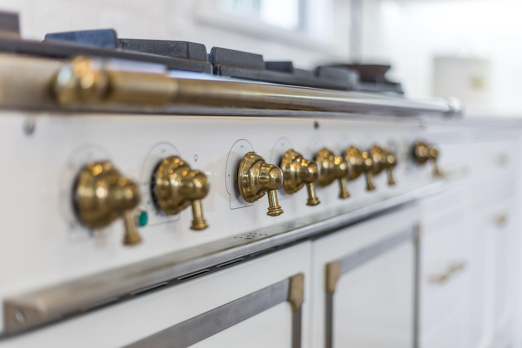 77 Highwood Lane Falmouth MA 02536