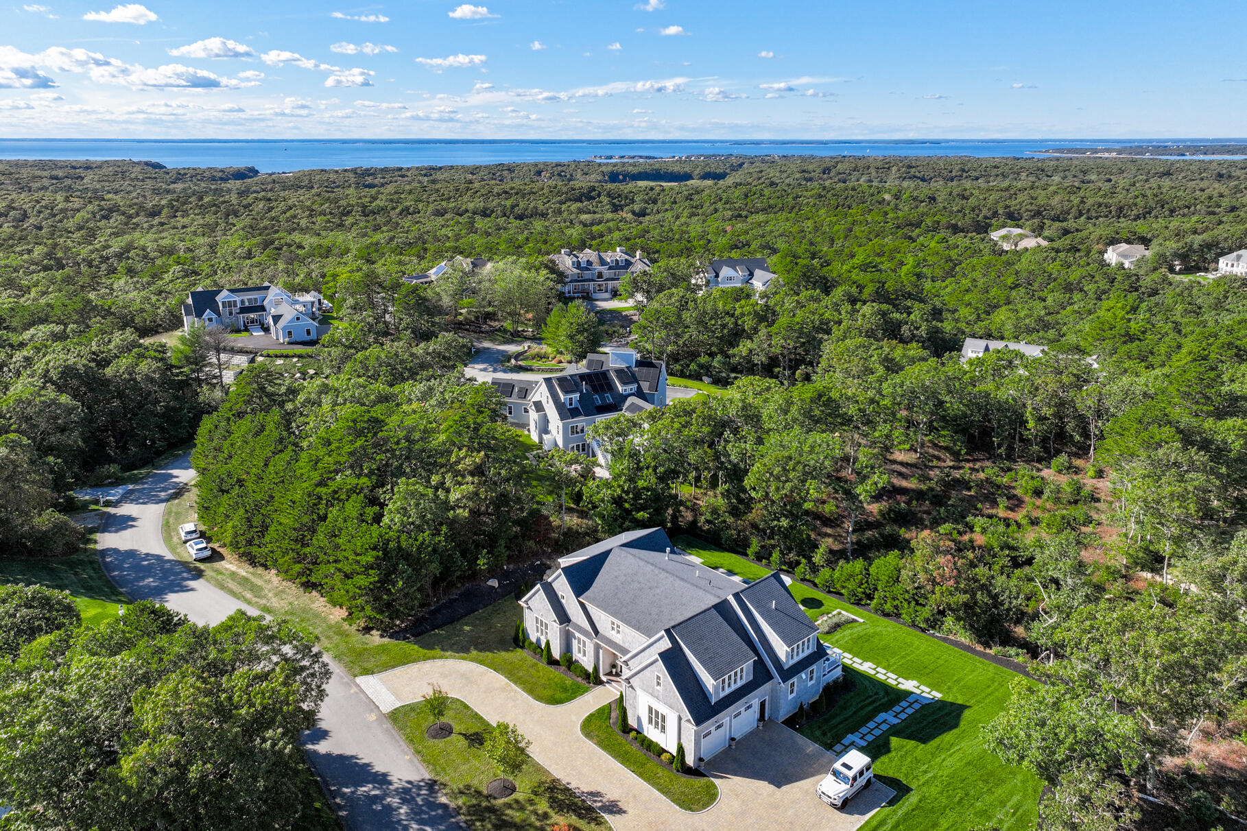 77 Highwood Lane Falmouth MA 02536
