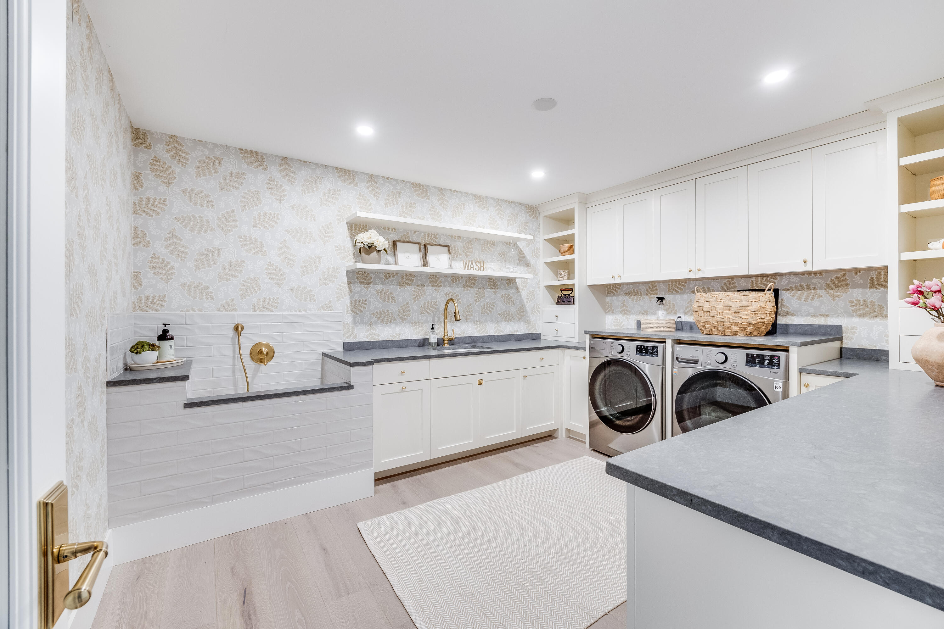 77 Highwood Lane Falmouth MA 02536