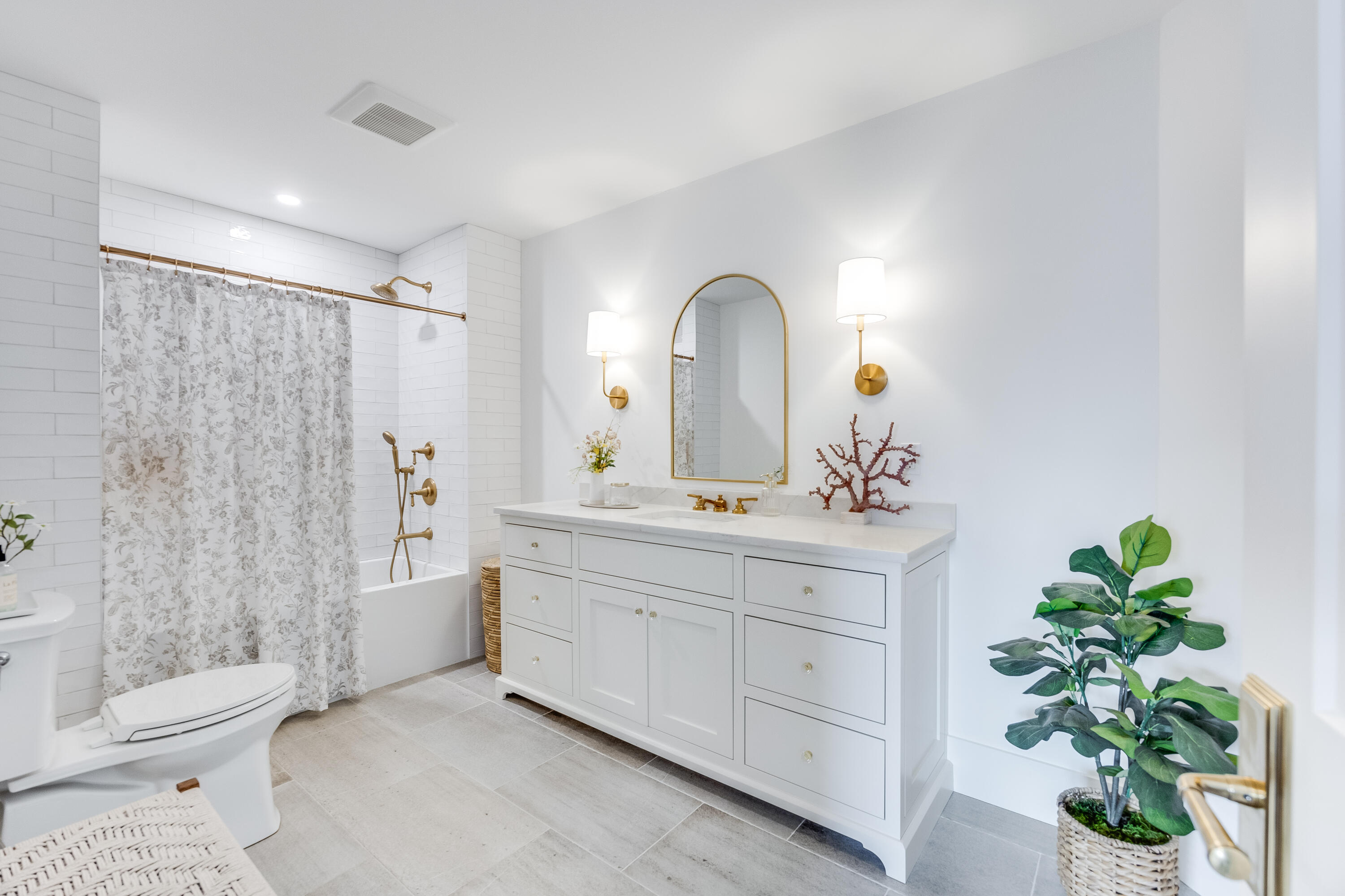 77 Highwood Lane Falmouth MA 02536