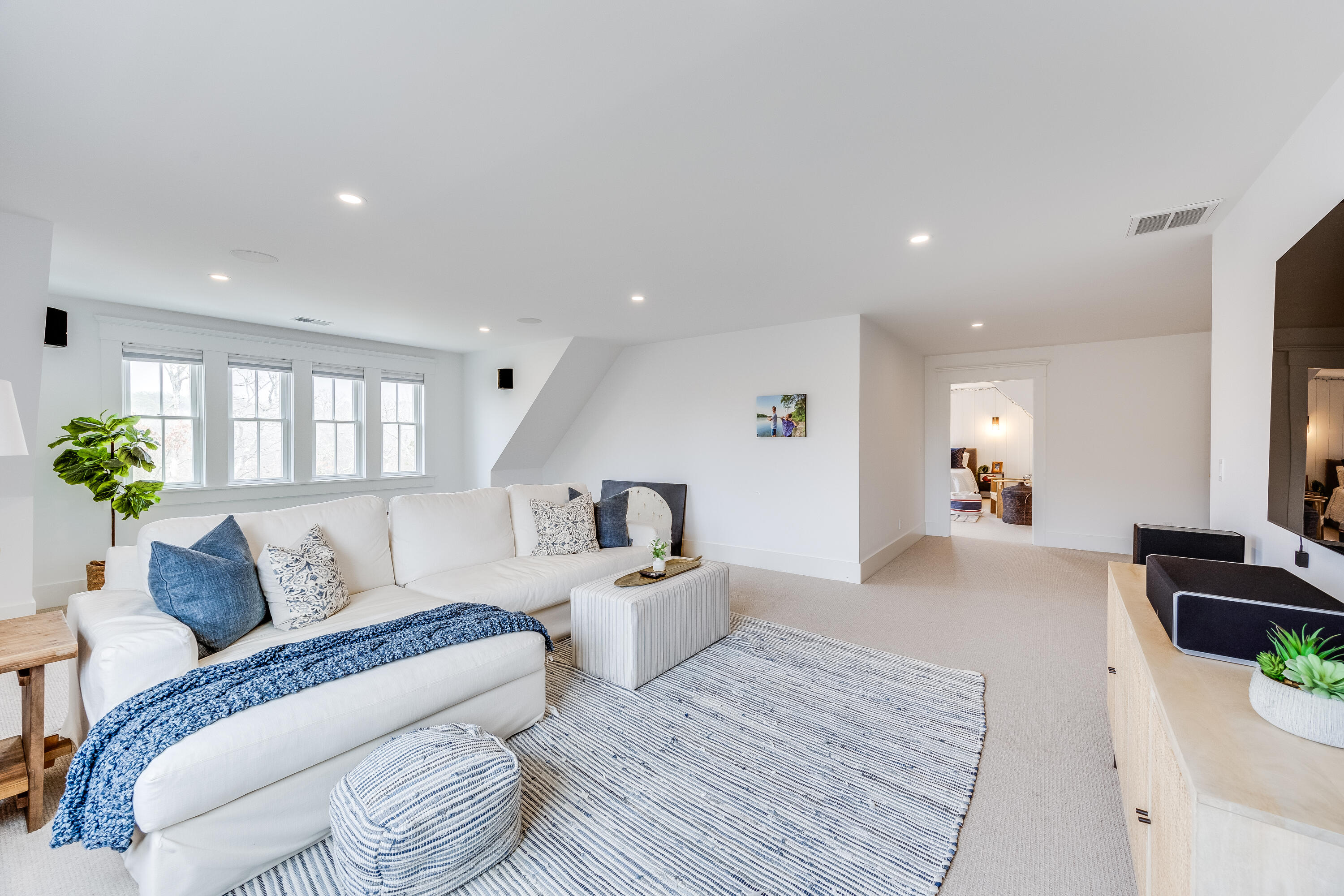 77 Highwood Lane Falmouth MA 02536