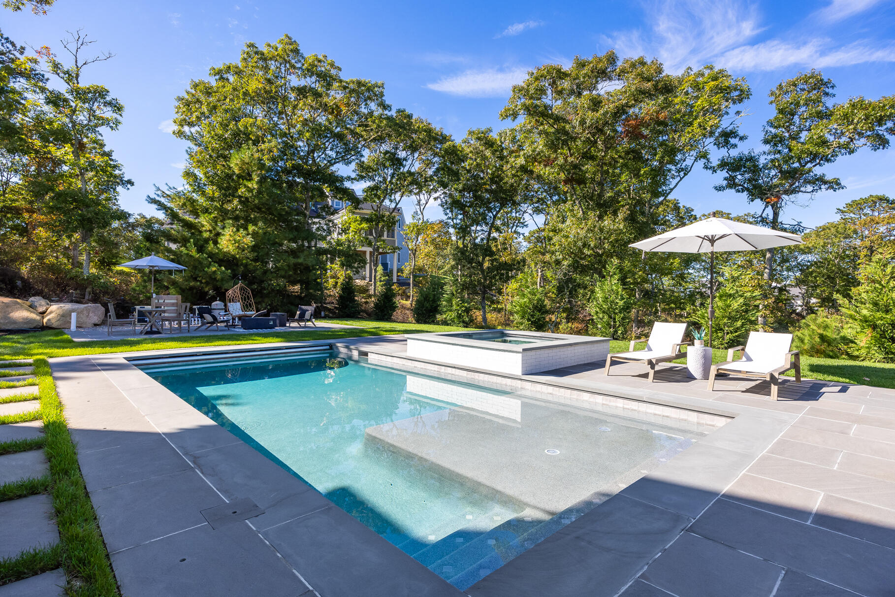 77 Highwood Lane Falmouth MA 02536