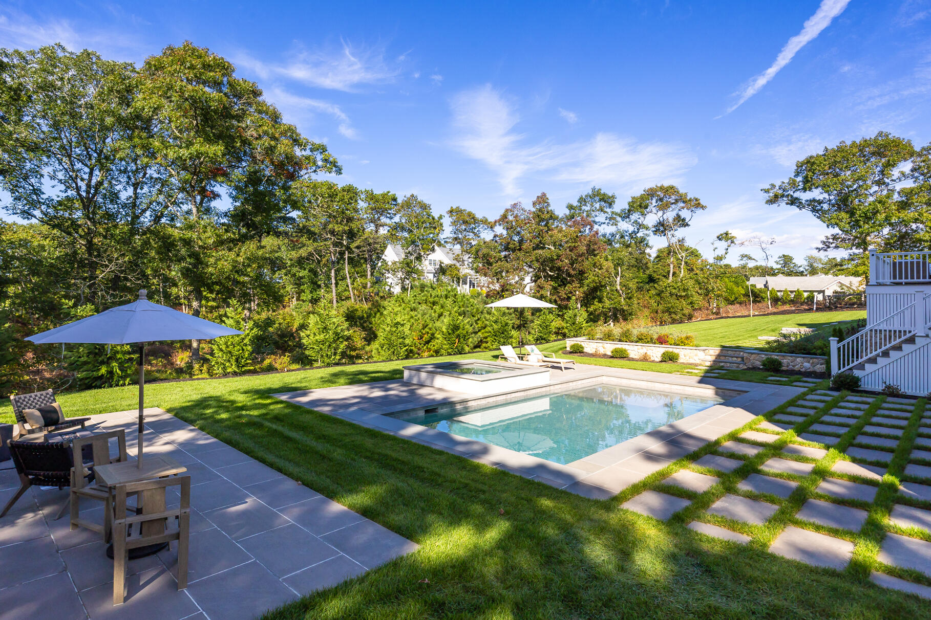 77 Highwood Lane Falmouth MA 02536