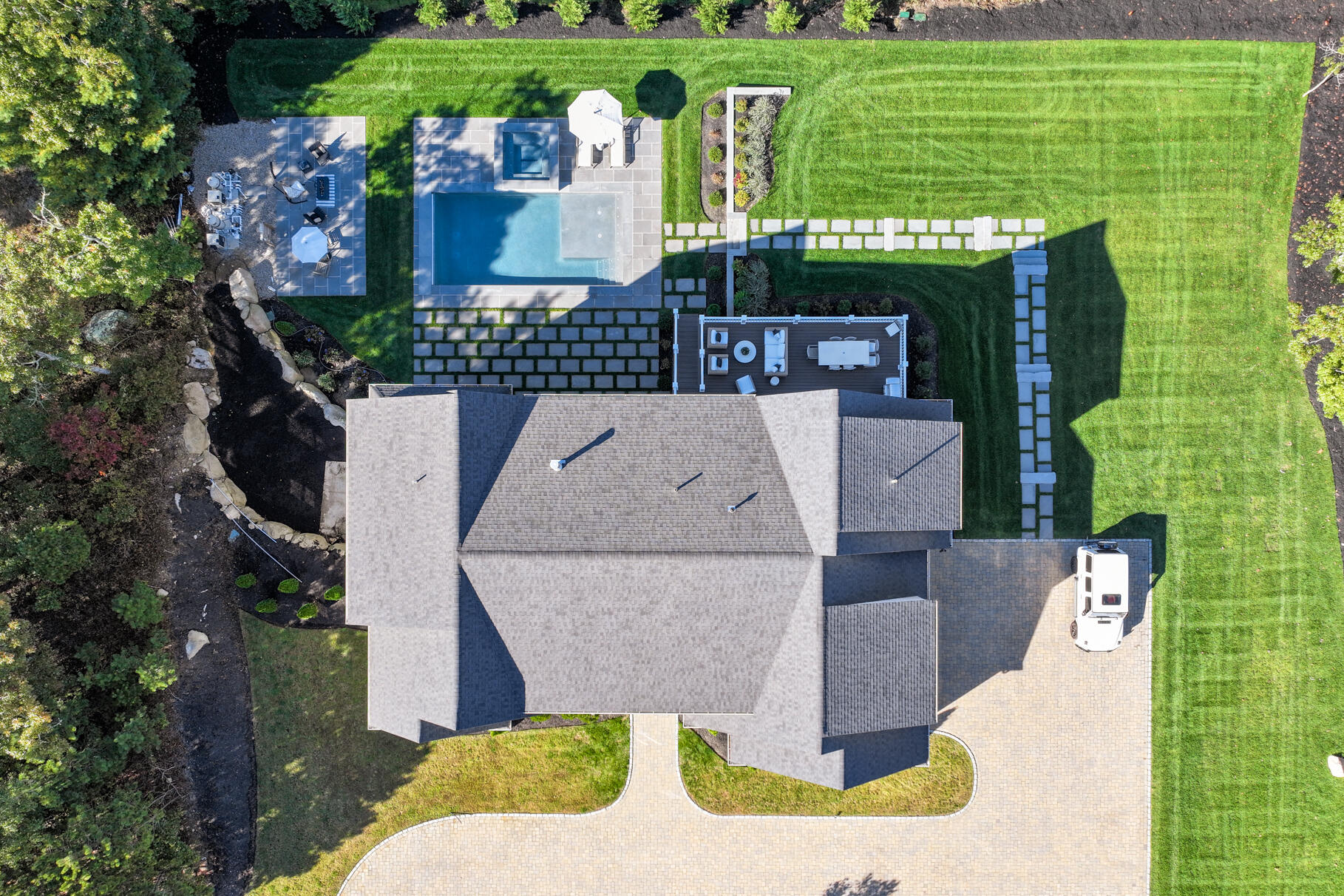 77 Highwood Lane Falmouth MA 02536