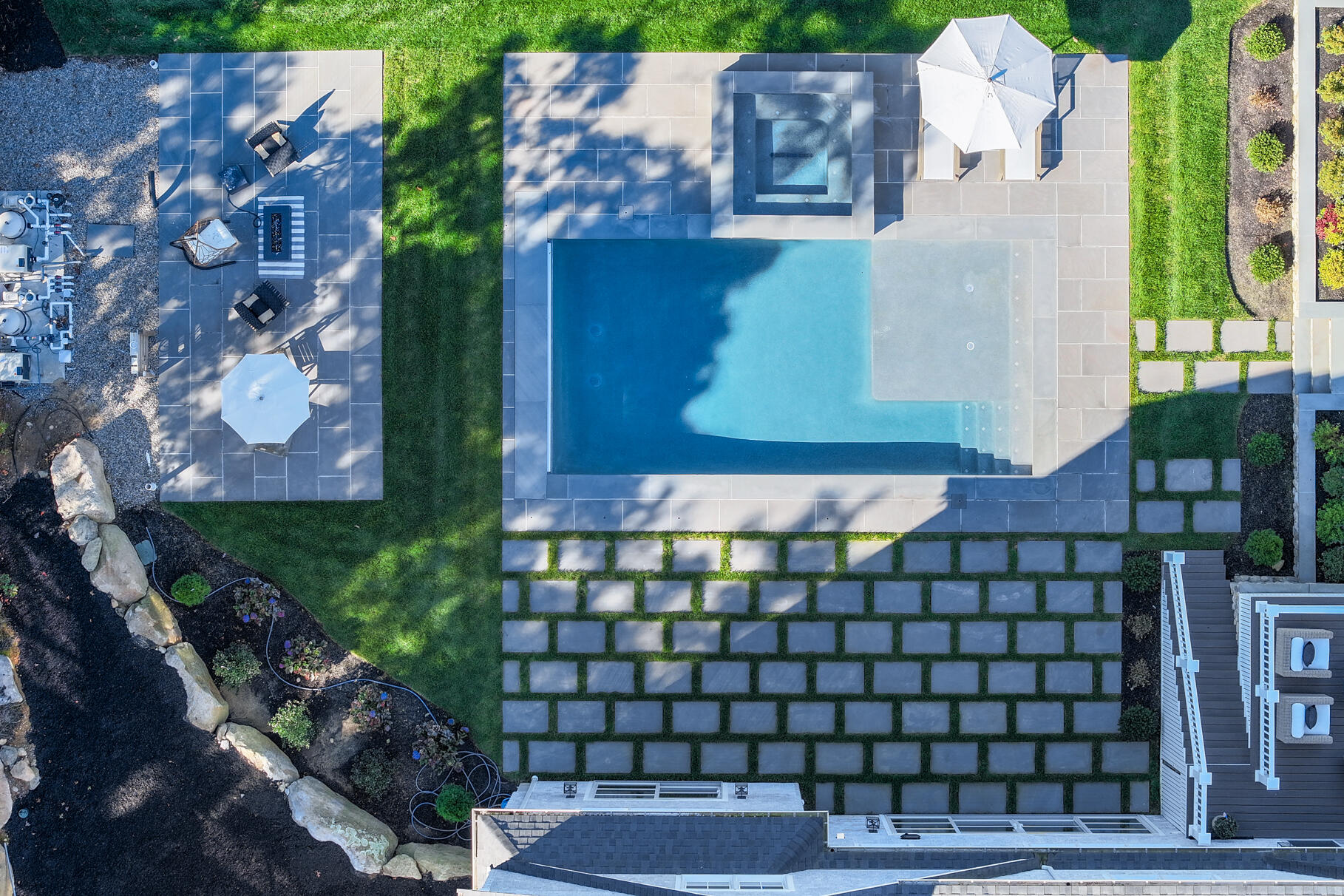 77 Highwood Lane Falmouth MA 02536