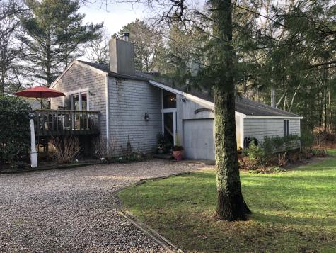 35 Highwood Way Mashpee MA 02649