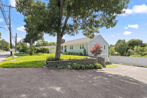 1109 Shootflying Hill Road Centerville MA 02632