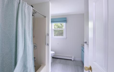 95 Rockville Avenue Falmouth MA 02536