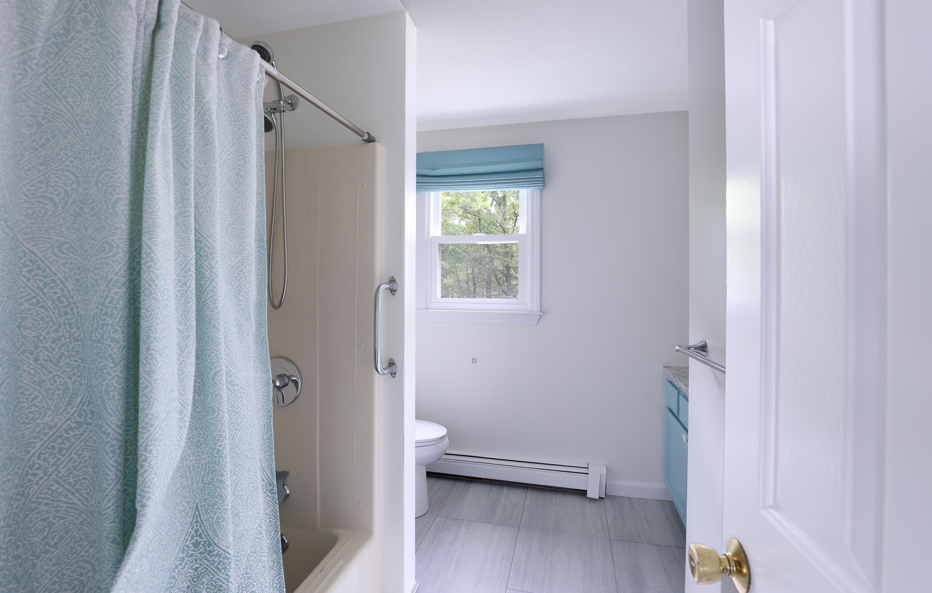 95 Rockville Avenue Falmouth MA 02536