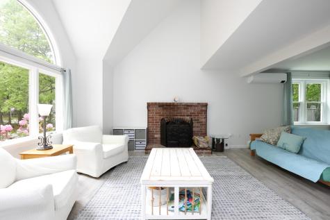 95 Rockville Avenue Falmouth MA 02536