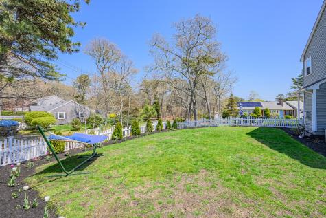 8 Lakeway Lane Harwich MA 02645
