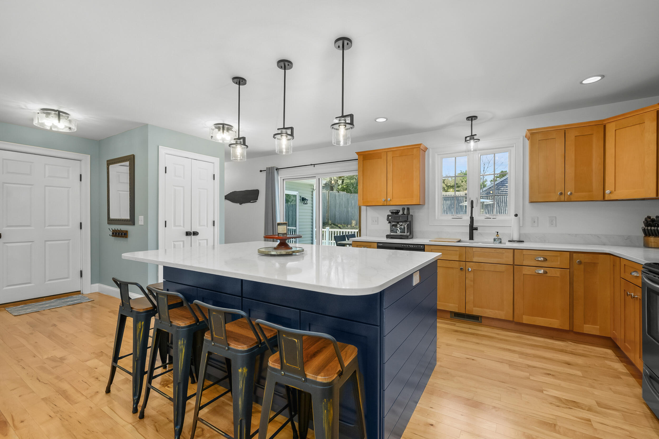 8 Lakeway Lane Harwich MA 02645