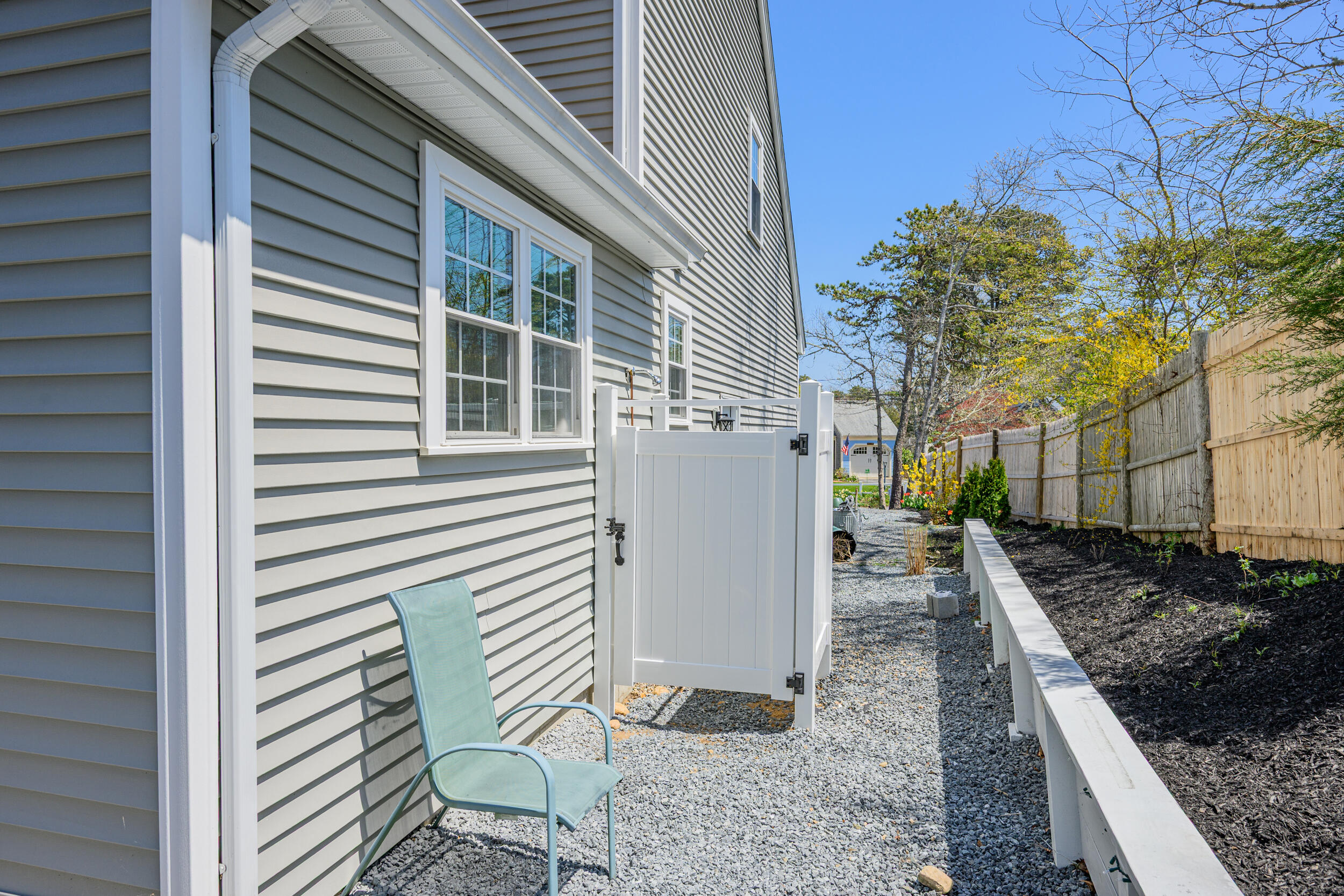 8 Lakeway Lane Harwich MA 02645