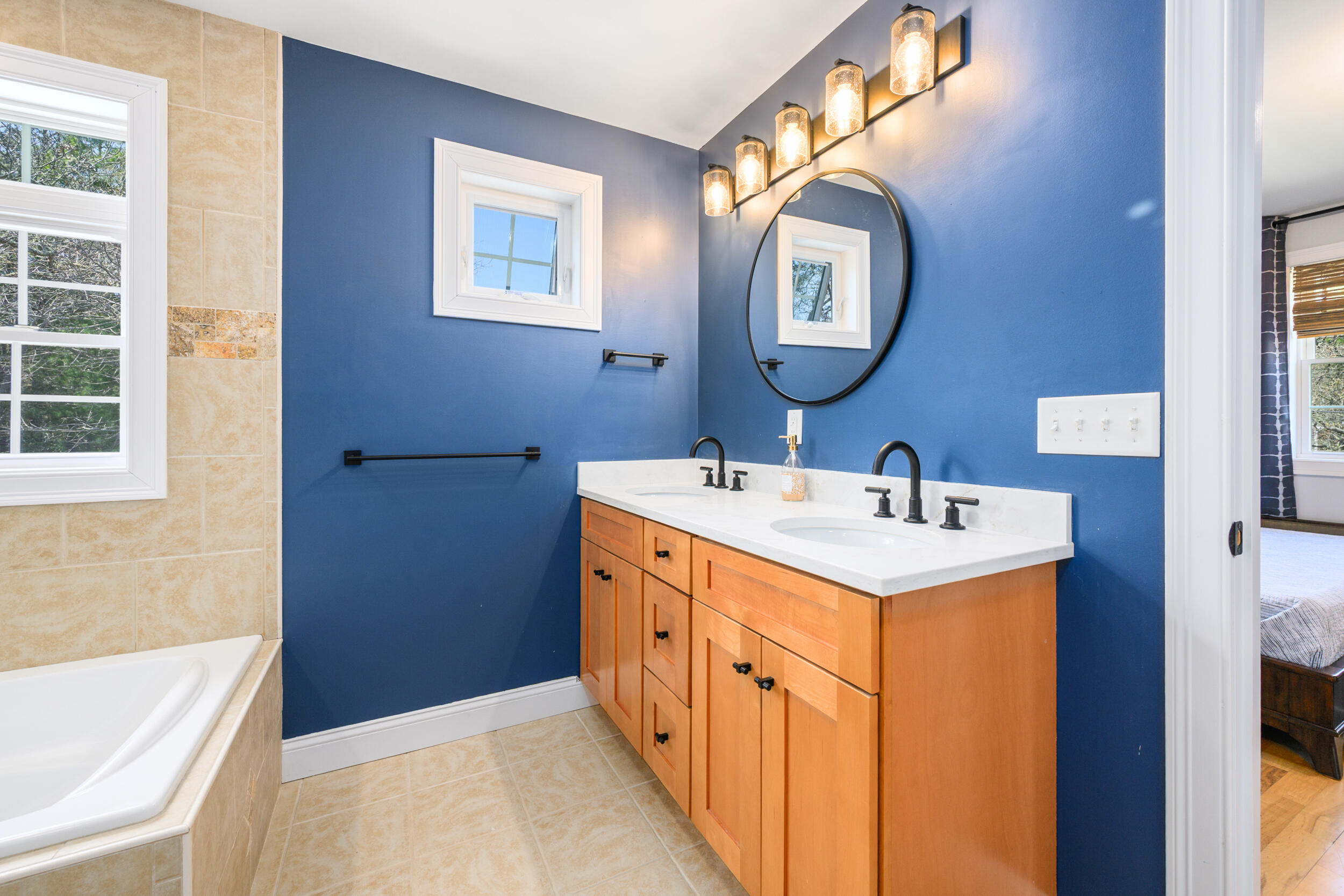 8 Lakeway Lane Harwich MA 02645