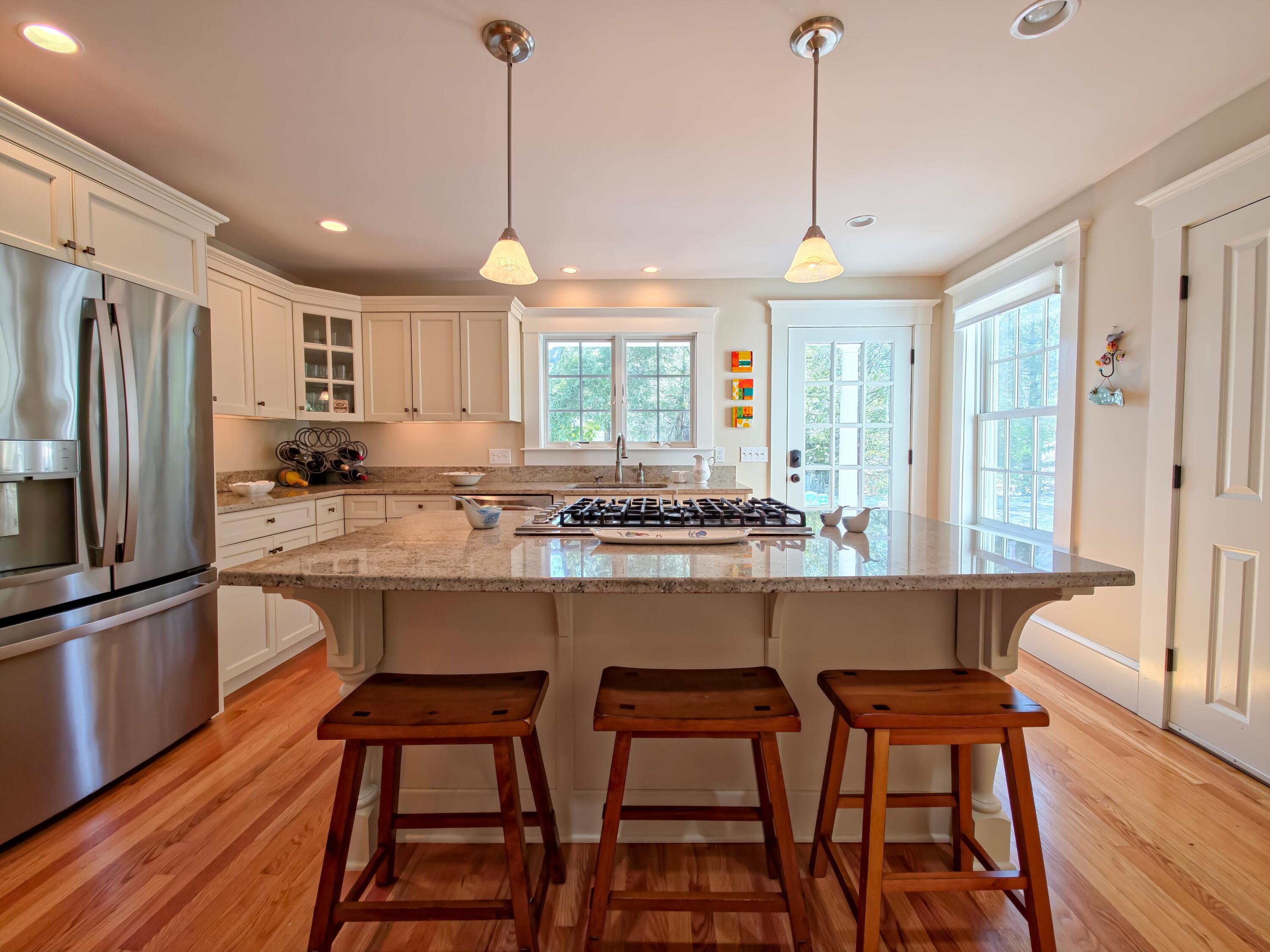 552 Main Street Cotuit MA 02635