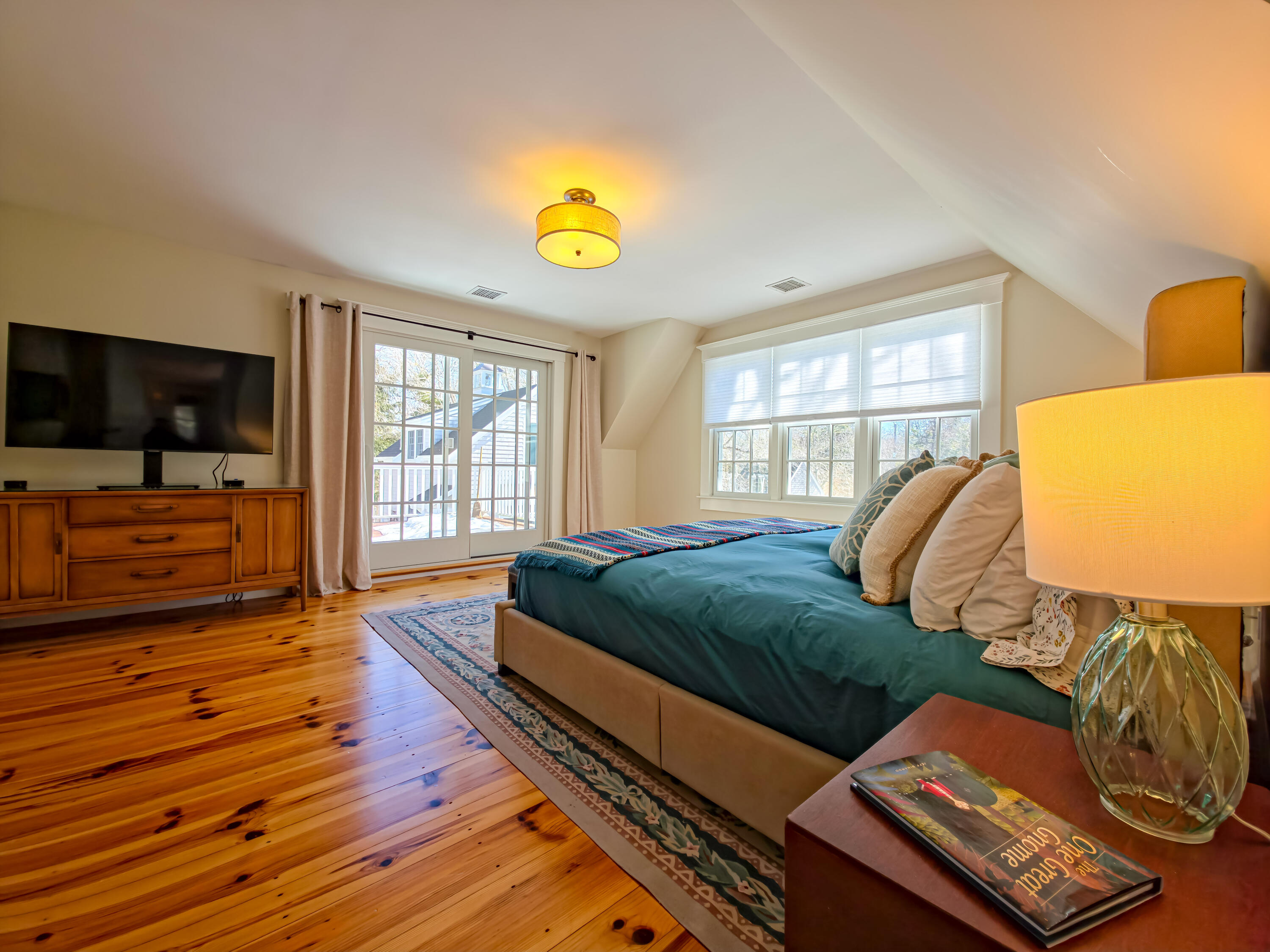 552 Main Street Cotuit MA 02635
