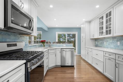 83 Dickson Drive Plymouth MA 02360