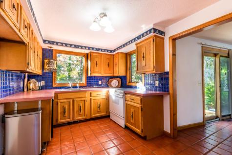 30 Weatherglass Lane Falmouth MA 02536