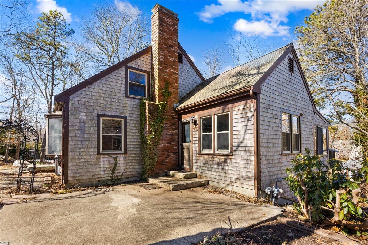 1094 County Road Bourne MA 02534
