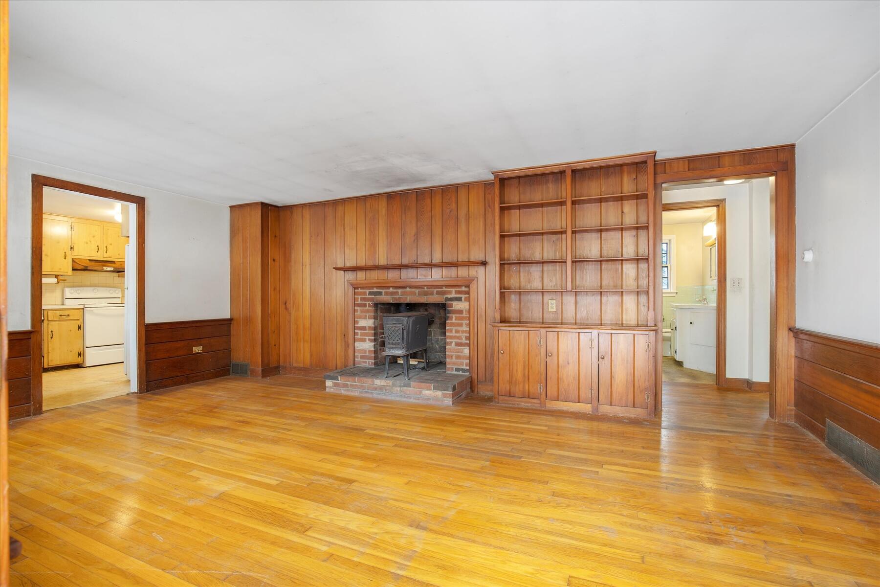 19 Larkin Lane Harwich MA 02645