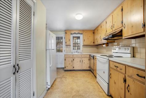 19 Larkin Lane Harwich MA 02645