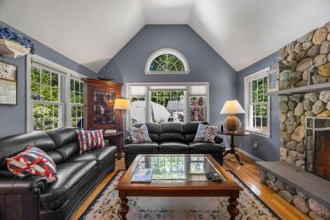 15 Camrose Court Barnstable MA 02601
