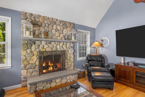 15 Camrose Court Barnstable MA 02601