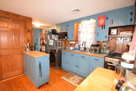 16 Circuit Road West Yarmouth MA 02673