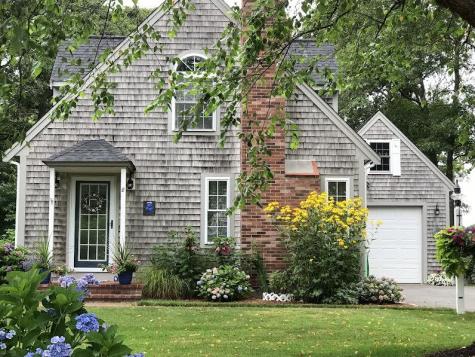 8 Vineyard Lane Harwich MA 02645