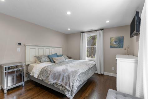 47 Country Lane Dennis MA 02639