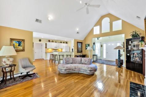 73 Snead Drive Mashpee MA 02649