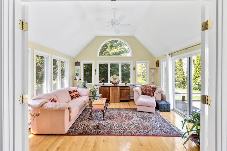 73 Snead Drive Mashpee MA 02649