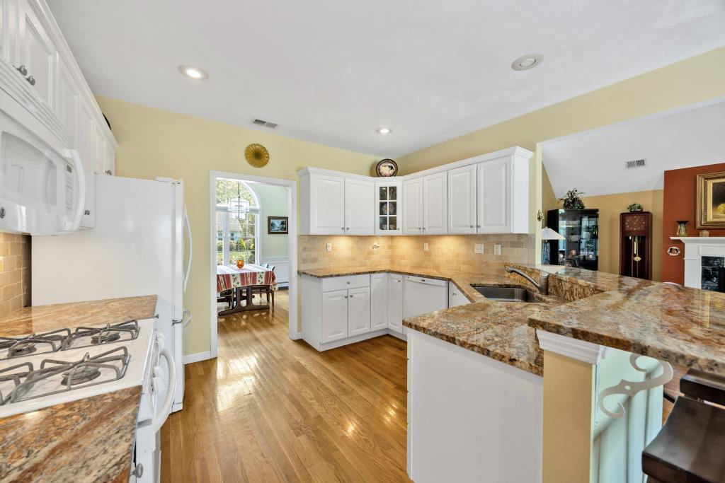73 Snead Drive Mashpee MA 02649