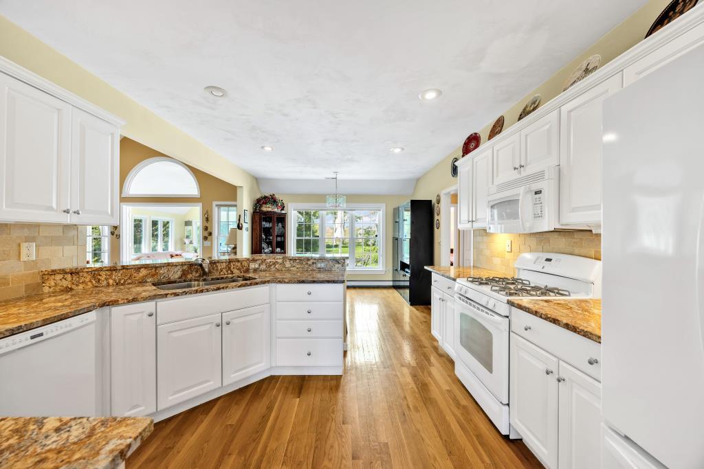 73 Snead Drive Mashpee MA 02649