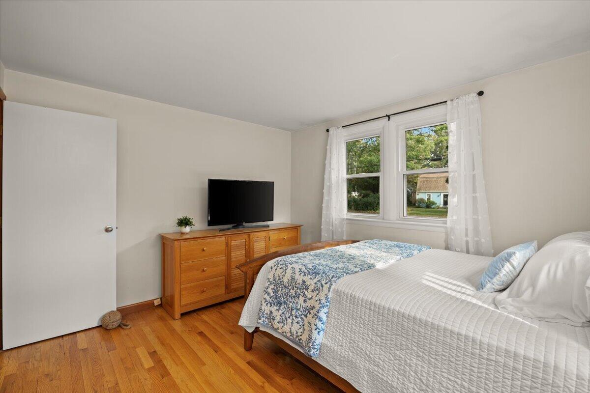 11 Regis Road East Falmouth MA 02536