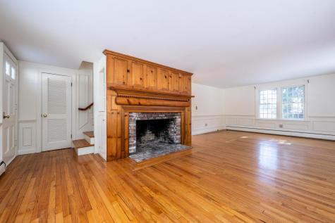 7 Pinefield Lane Dennis MA 02660