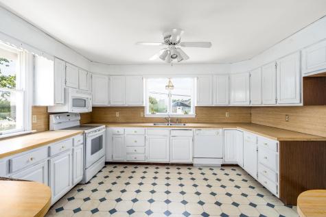 32 N Shore Boulevard Extension Sandwich MA 02563