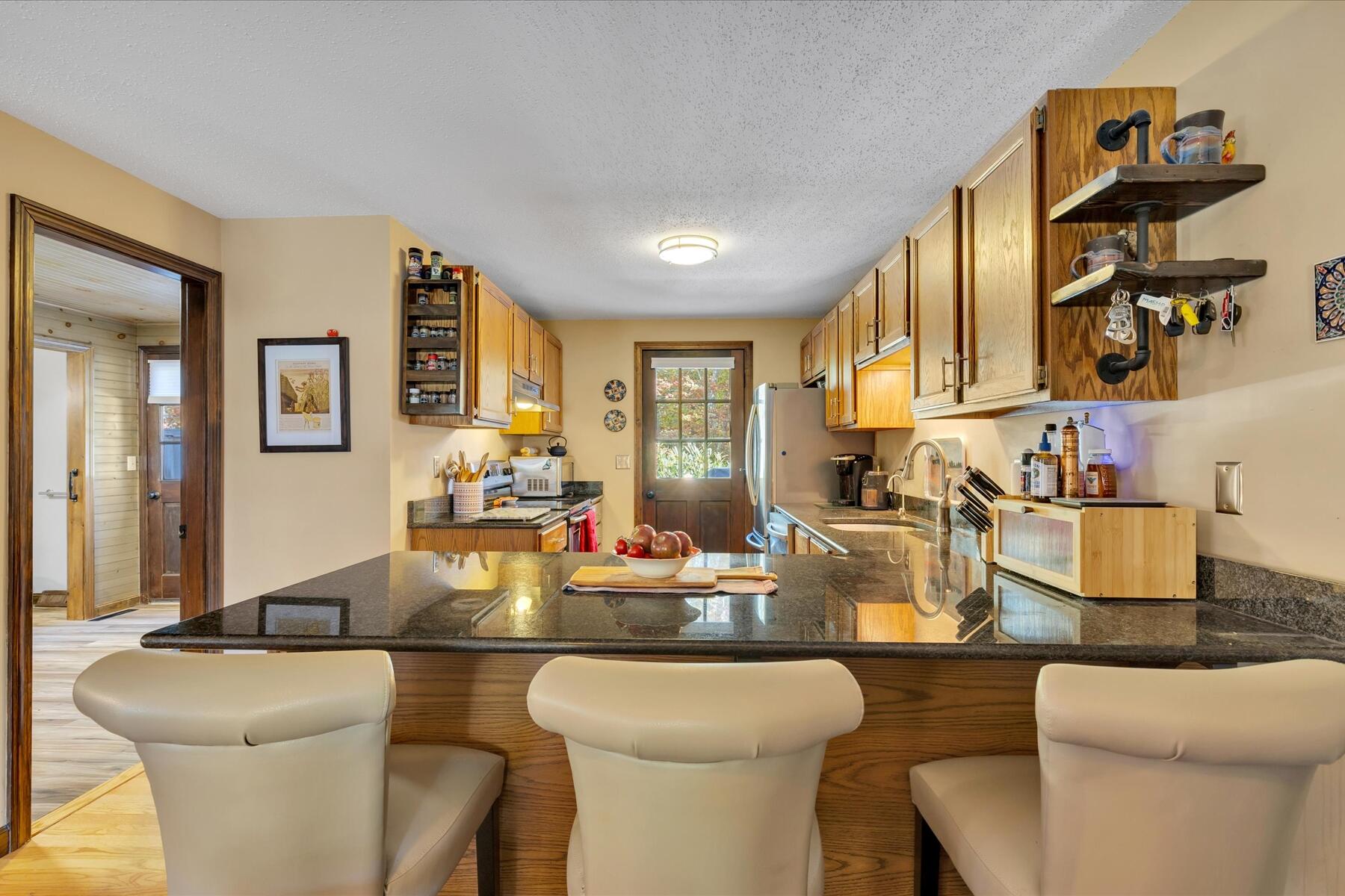 7 Sandy Way Mashpee MA 02649