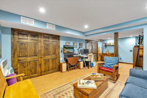 7 Sandy Way Mashpee MA 02649