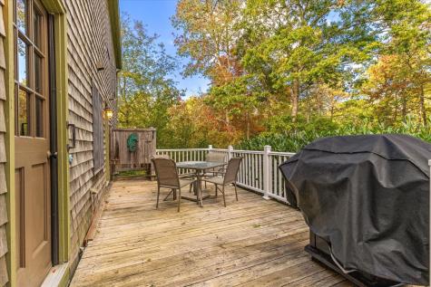 7 Sandy Way Mashpee MA 02649
