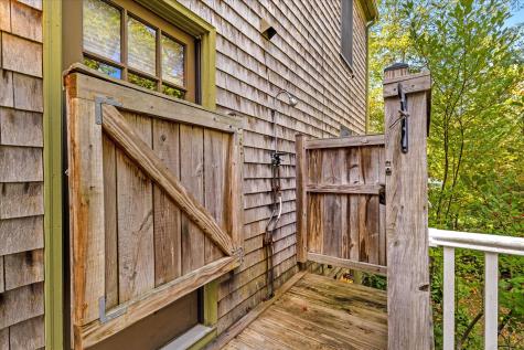 7 Sandy Way Mashpee MA 02649