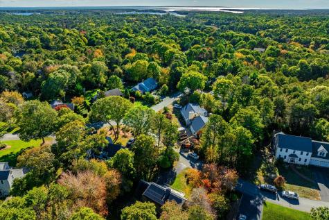 7 Sandy Way Mashpee MA 02649