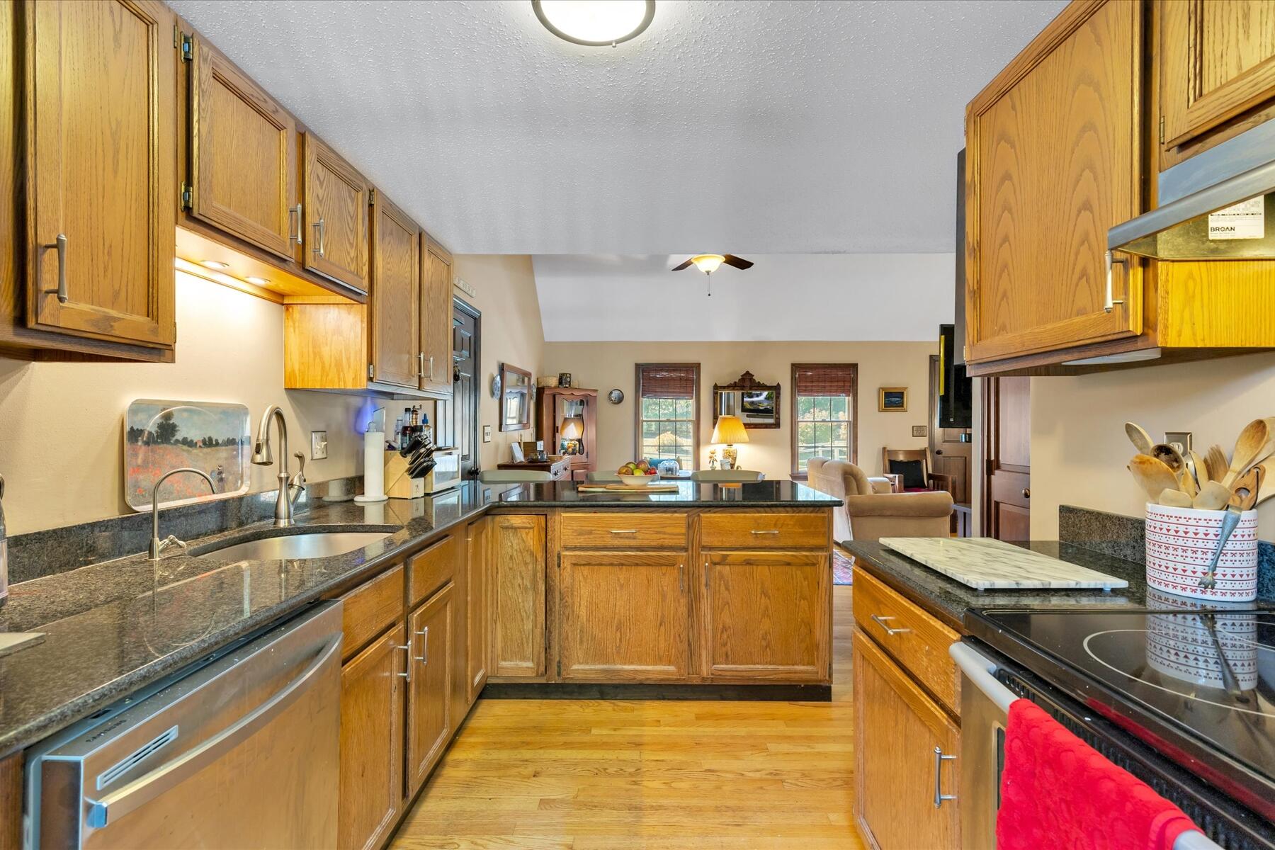 7 Sandy Way Mashpee MA 02649