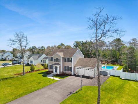 20 Settlers Way Bourne MA 02532
