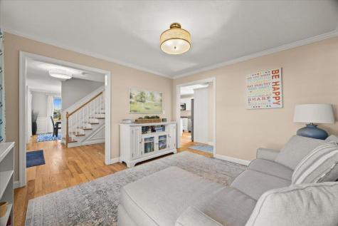 20 Settlers Way Bourne MA 02532