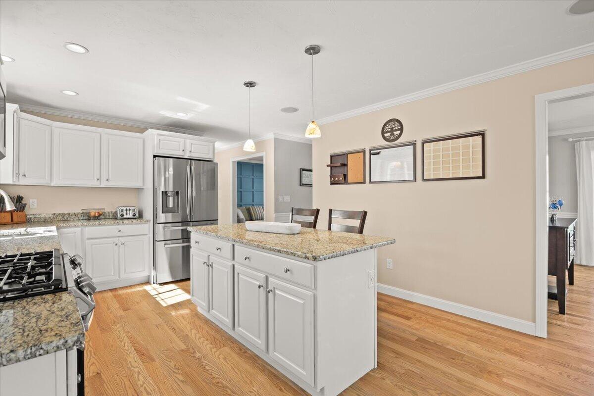 20 Settlers Way Bourne MA 02532