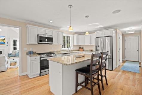 20 Settlers Way Bourne MA 02532