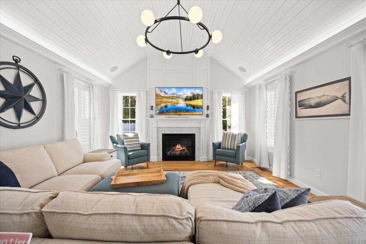 20 Settlers Way Bourne MA 02532