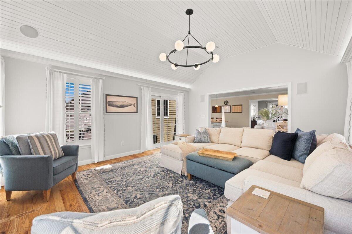 20 Settlers Way Bourne MA 02532