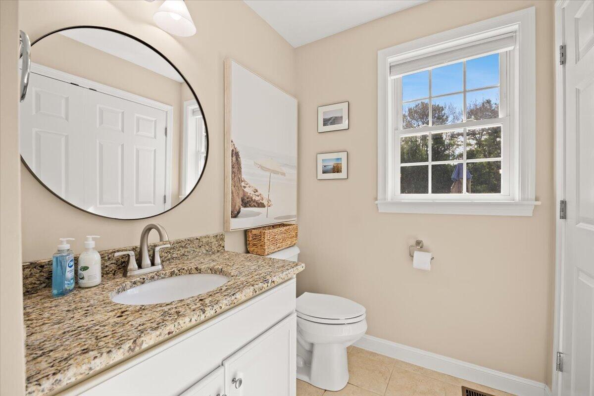 20 Settlers Way Bourne MA 02532